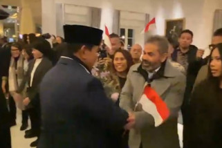 Di tengah dinginnya Swiss, Prabowo sapa hangat diaspora di penginapan