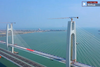 Pembangunan rel tanpa ballast di Jembatan Anhaiwan telah selesai