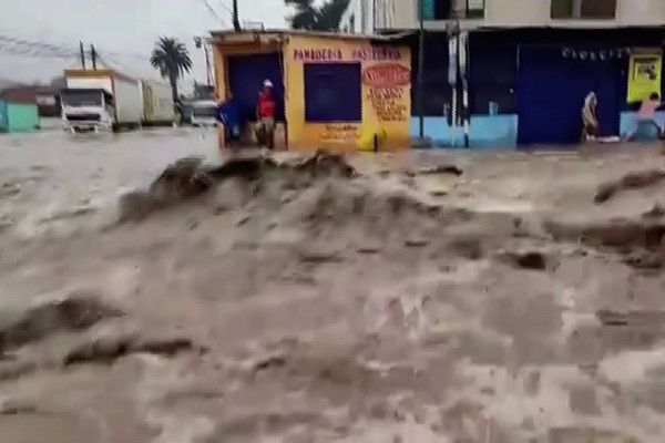 Topan Yaku Sebabkan Hujan Deras Dan Banjir Di Peru Antara News 4906