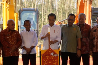 Jokowi letakkan batu pertama proyek pembangunan Hotel Nusantara di IKN