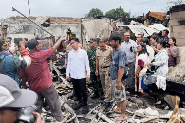 Wapres tinjau lokasi kebakaran di Gempol Kemayoran