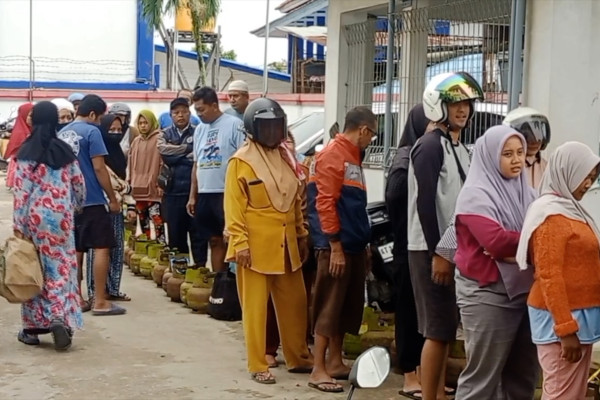 LPG 3 kg di Kaltim masih diburu di pangkalan