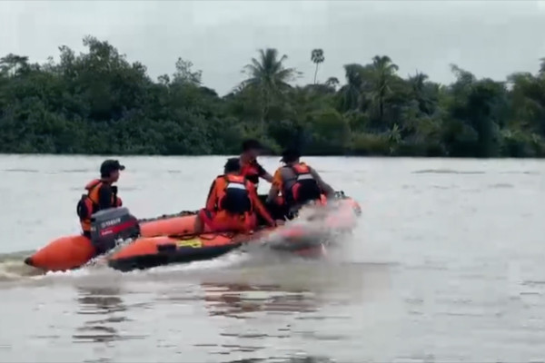 Pencarian korban hilang speedboat terbalik di Tanjung Selor nihil