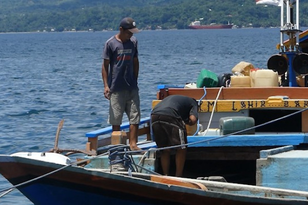 Cuaca membaik, KSOP Ambon izinkan kapal nelayan kembali berlayar