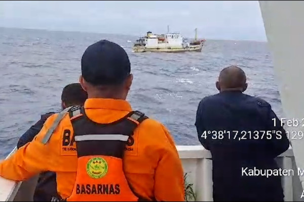 Tim SAR gabungan berhasil evakuasi KM Berkat Taloda di Laut Banda