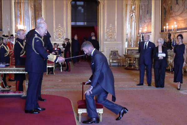 David Beckham raih gelar "Sir" dari Raja Charles, jasa olahraga & amal