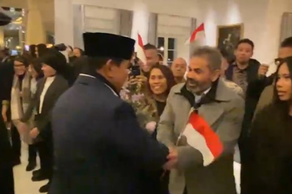 Di tengah dinginnya Swiss, Prabowo sapa hangat diaspora di penginapan