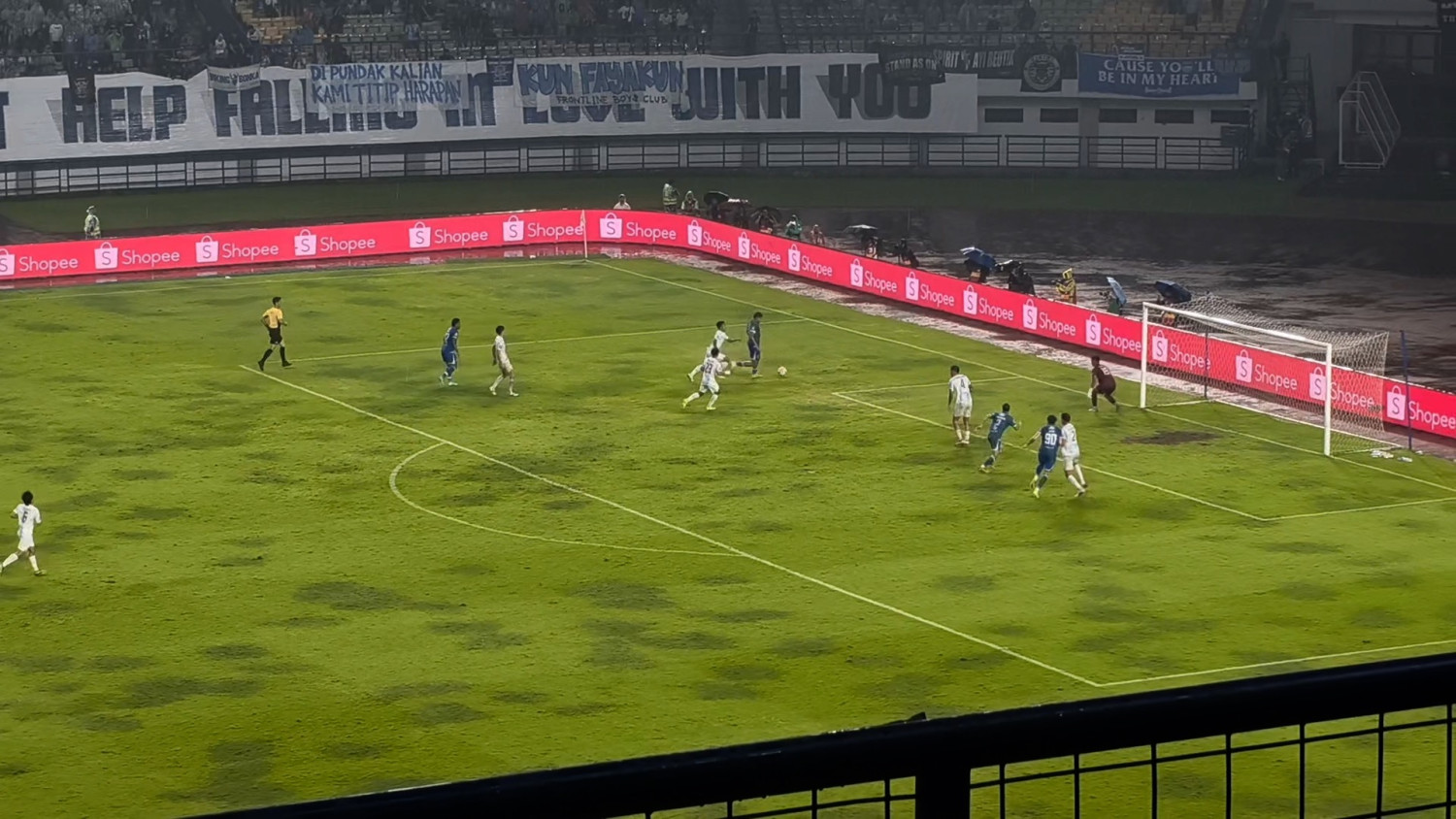 Persib Bandung kokoh di puncak usai taklukkan PSIM Yogyakarta 1-0